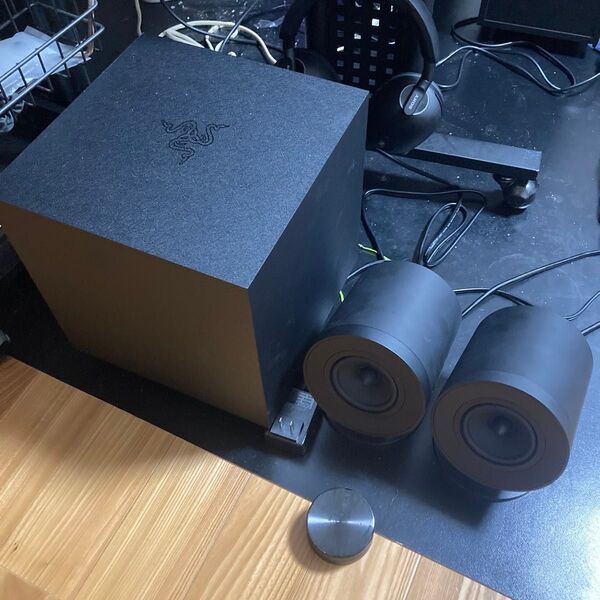 Razer NOMMO V2 PRO ゲーミングスピーカー