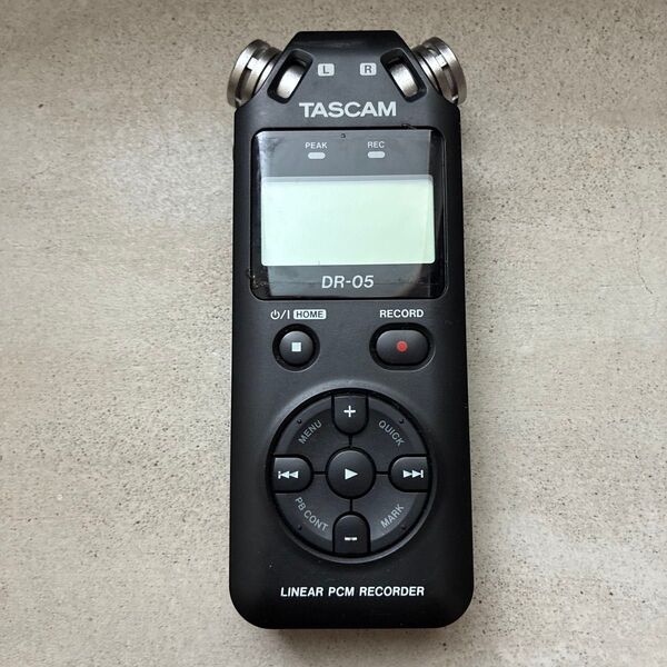 TASCAM DR-05 リニアPCMレコーダー