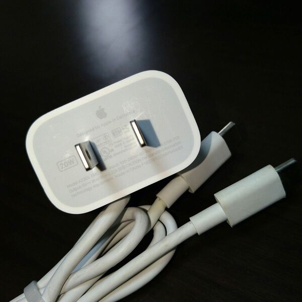 Apple アップル 20W電源アダプタ充電器A2305 type-Cケーブル