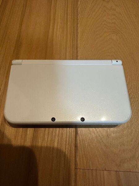 Nintendo new3dsLL パールホワイト