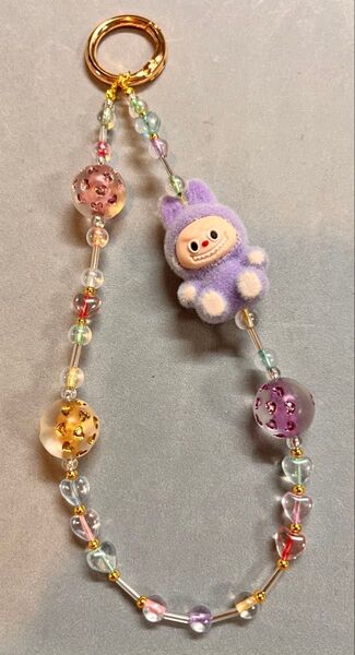 No.19 ハンドメイド ラブブ パープル ガラスビーズキーホルダー
