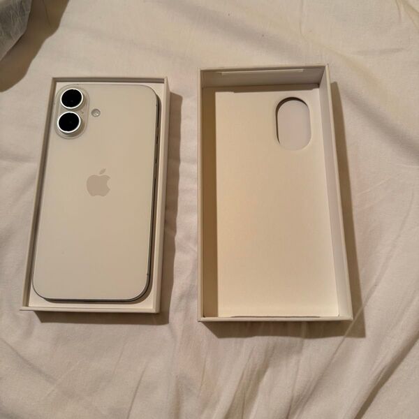 iPhone16 128GB ホワイト