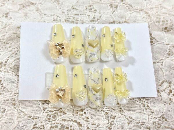 ネイルチップ 黄色 白 リボン フレンチガーリー 韓国 ワンホン 量産型 推し活
