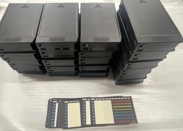 経年品 IOデータ RHDシリーズ交換用HDDカートリッジ21個 HDDなし抜殻