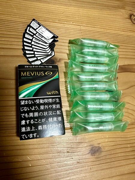 純正プルームテックプラス+ウィズ用 メンソールリキッド10本未使用品 QR10枚のおまけ付き