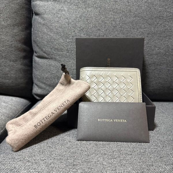 ボッテガヴェネタ BOTTEGA VENETA レザー 二つ折り財布BOTTEGA VENETA