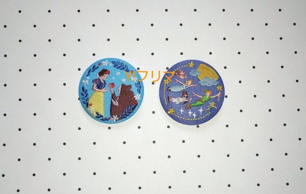 ディズニー Disney 刺繍缶バッジ BANDAI 白雪姫 スノーホワイト ピーターパン 刺繍 缶バッジ 2個セット