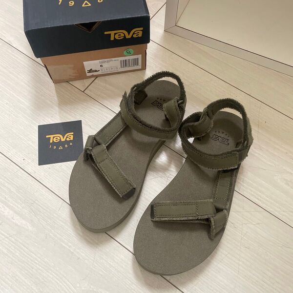 新品 Teva テバ 23cm サンダル ミニタリーグリーン 定価12100円