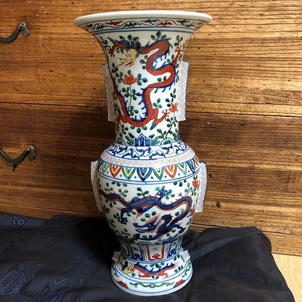 中国 龍の絵柄 花瓶 大明萬暦年製 シノワズリー レトロ ビンテージ アンティーク 骨董品 工芸品 チャイナ 竜 壺