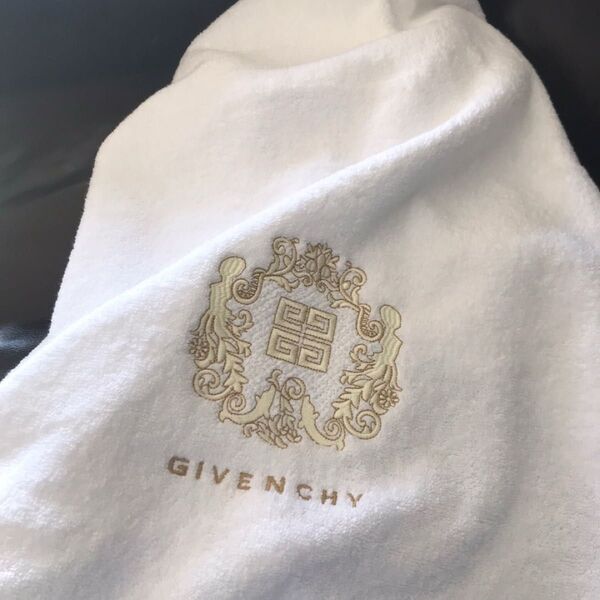 GIVENCHY ジバンシー バスタオル