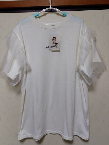 しまむら チュール袖がポイント ロゴTシャツL 白 新品タグ付き