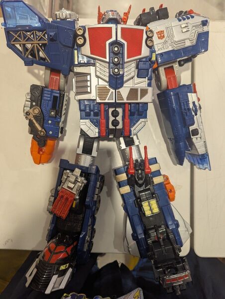 海外限定 トランスフォーマー エネルゴン オメガセンチネル スーパーリンク