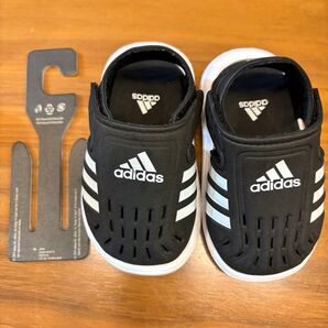 adidas ベビーサンダル 未使用