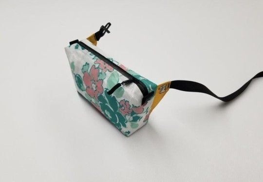 ハイテールデザインズ ファニーパック Floral 新品