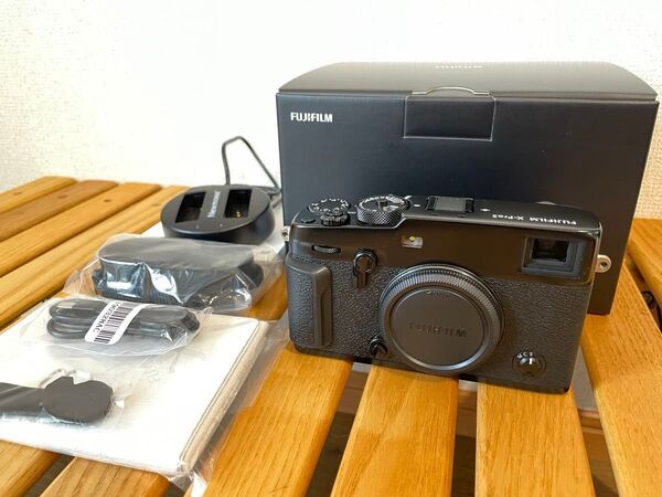 富士フイルム X-PRO3 ブラック 【約4000ショット】 Fuji film