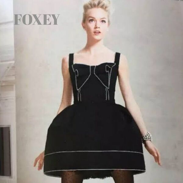 【未使用級・雑誌掲載】フォクシーfarfalledress定価9.8万Sサイズ ワンピース ドレス ネイビー