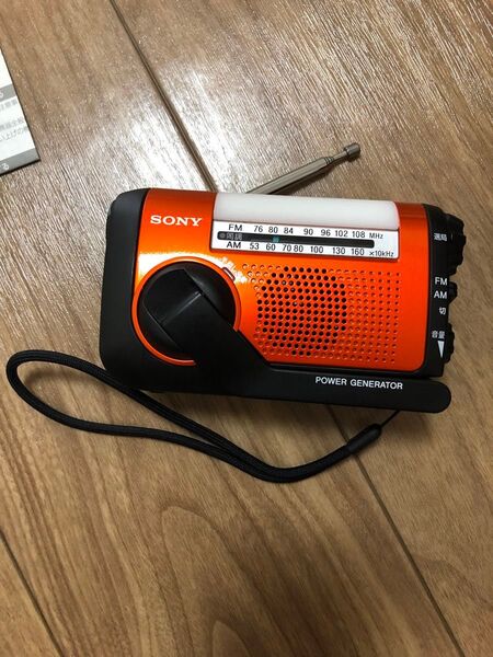 FM AMラジオ 手回し充電ラジオ SONY 懐中電灯