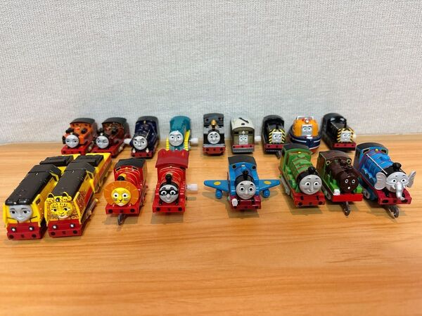 カプセルプラレール トーマスシリーズ 17点セット
