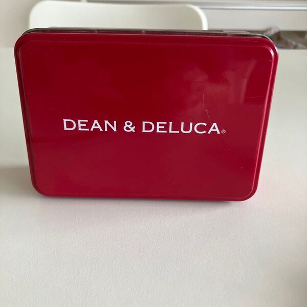 DEAN & DELUCA ディーンアンドデルーカ ロゴ入りお菓子空き缶 中身なし 小物入れ