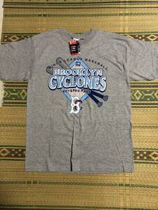 MLB BROOKLYN CYCLONES Tシャツ 01年製 新品未使用 L ホンジュラス製 半袖 丸首 グレー 灰色 希少 レア 廃盤 人気 カジュアル ファッション