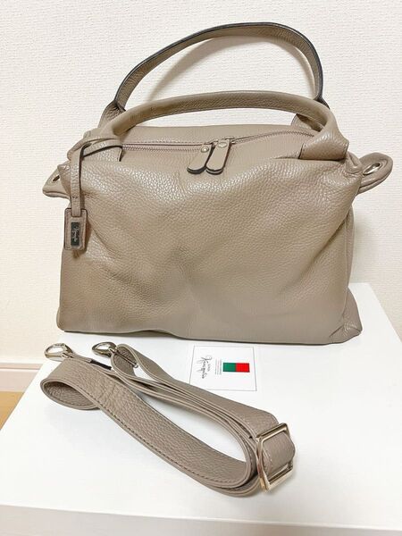 銀座かねまつ グレージュ シュリンクレザー 2way ハンドバッグ ショルダー紐付き