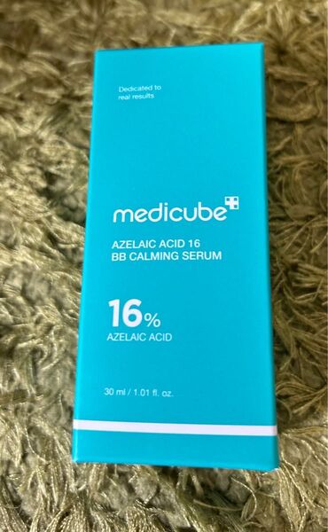 メディキューブ アゼライン酸16BB カーミングセラム 30ml