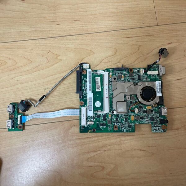 マザーボード