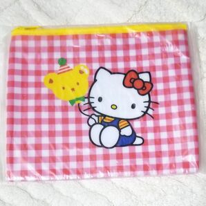 新品 ハローキティ フラットポーチ ハッピーくじ 化粧ポーチ サンリオ 送料込み