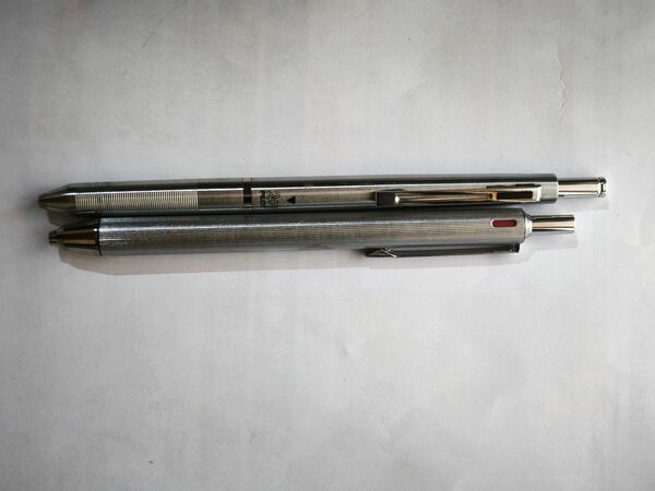 Pilot 2+1 Pilot 3色ボールペン 2本セット