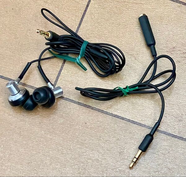 【送料込】SONY MDR-EX90SL 有線イヤホン インイヤー型 ブラック