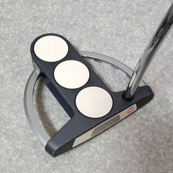 ODYSSEY WHITEスチール TRIーBALL SRT 3ボールパター