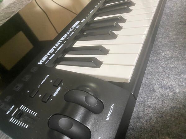 MIDIキーボード KEYSTATION 49 MK3