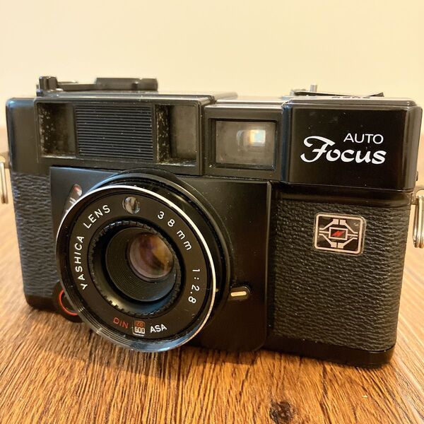 【動作確認済】YASHICA AUTO FOCUS フィルムカメラ ヤシカ 38mm F2.8 レトロカメラ