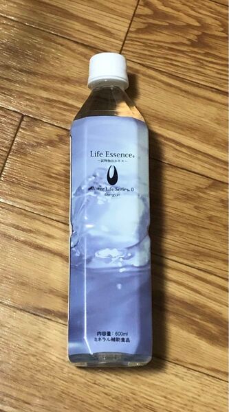 Life Essence. ライフエッセンス Water Life Series.0 Energy 600ml