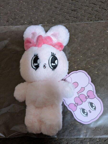 新品タグ付き★ESTHER BUNNY エスターバニーEBぬいぐるみXS ハートキーチェーン