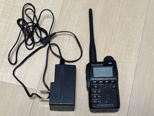 八重洲無線 STANDARD VX-3 アマチュア無線機