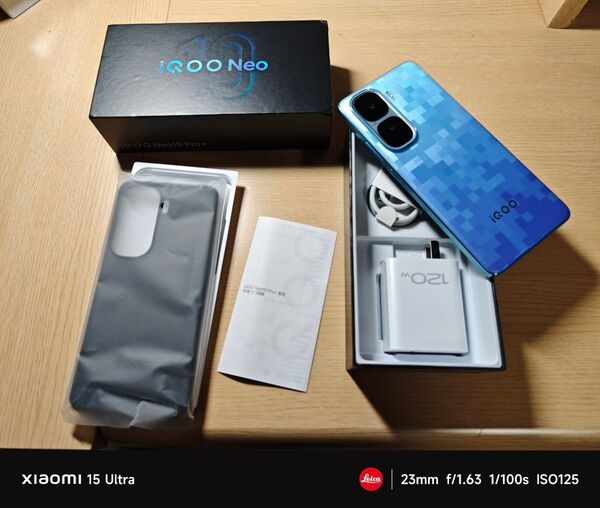 Vivo IQOO neo10proplus BMWコラボ 大陸版 OriginOS5 12/256 XUNDDケース付き 極美品