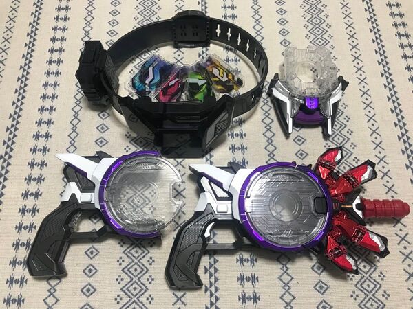 【箱無し】仮面ライダーギーツ DXブーストマークⅡレイズバックル&レーザーレイズライザーセット 返品不可