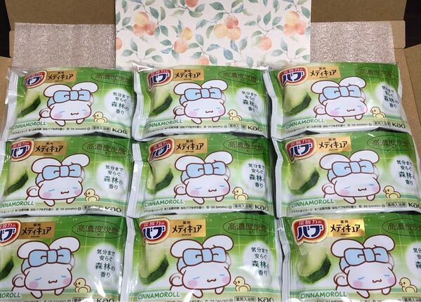おりがみと花王の高濃度炭酸大判タブレット入浴剤 メディキュア 全部シナモロールのパッケージ♪ちょっとしたプレゼントにも!