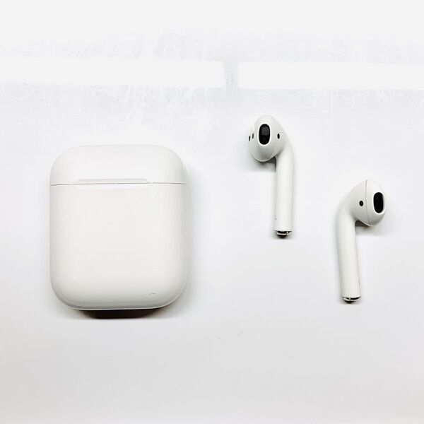 Apple AirPods 第2世代 + 充電ケース