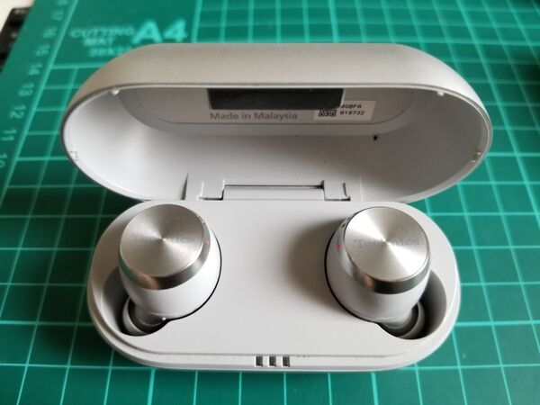 【バッテリー◎】テクニクス ノイキャン対応完全ワイヤレスイヤホン Technics EAH-AZ70W シルバー