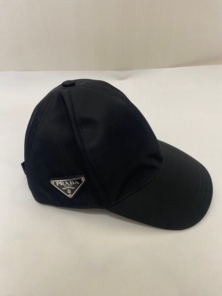 PRADAキャップ 三角ロゴ