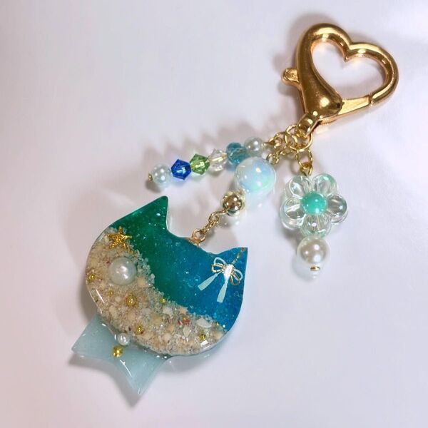 ハンドメイド ②猫レジン 海レジン キーホルダー アクセサリー バッグチャーム チャーム