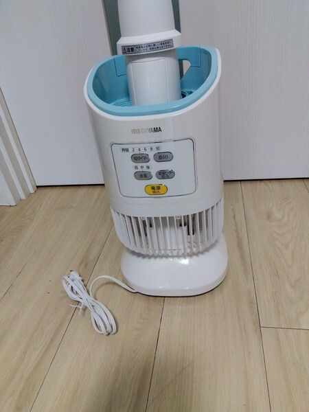 【中古品】アイリスオーヤマ☆カラリエ衣類乾燥機 アクアブルー LK-C300-A 送料無料!!