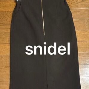 snidel ハイウエスト サスペンダー付きタイトスカート