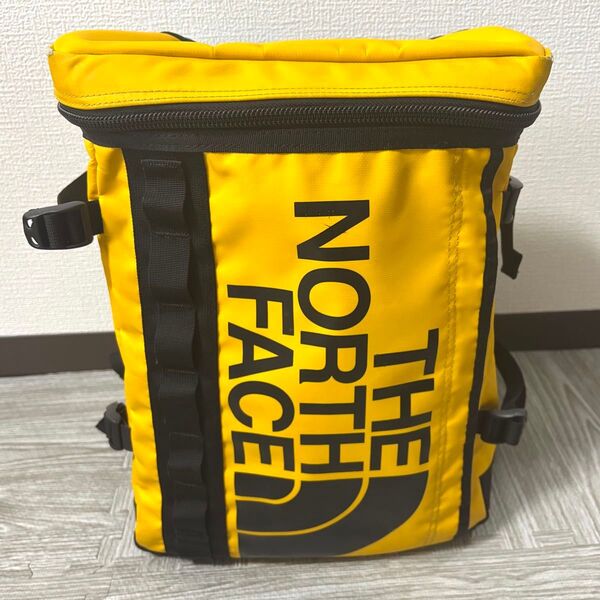 THE NORTH FACE ヒューズボックス リュック キッズ ノースフェイス バックパック 21L 黄色 黒色