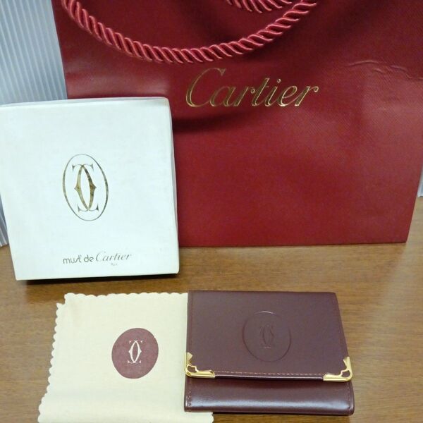 Cartier カルティエ 小銭入れ ボルドー 未使用品!