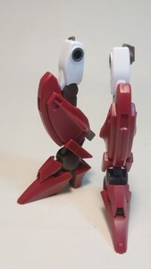 HG 1/144 GNW-003 ガンダムスローネドライ (機動戦士ガンダム00)　脚部　ガンプラ 完成品 ジャンク