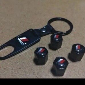 TRD エアーバルブキャップ &工具タイプホルダーセット。激安価格値引き交渉不可。