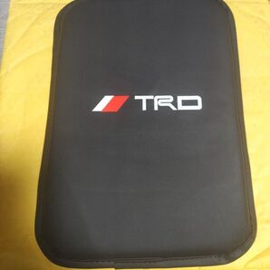 TRD センターコンソールボックスパット。現品限り。激安価格値引き交渉不可。